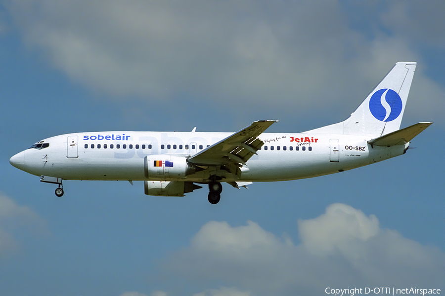 Sobelair Boeing 737-329 (OO-SBZ) | Photo 405258