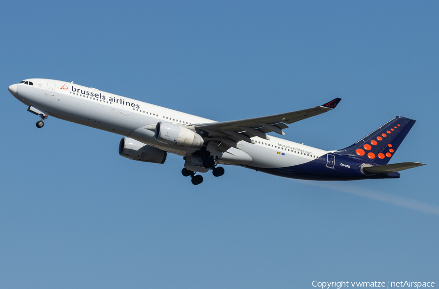 Brussels Airlines Airbus A330-342E (OO-SFD) | Photo 502095