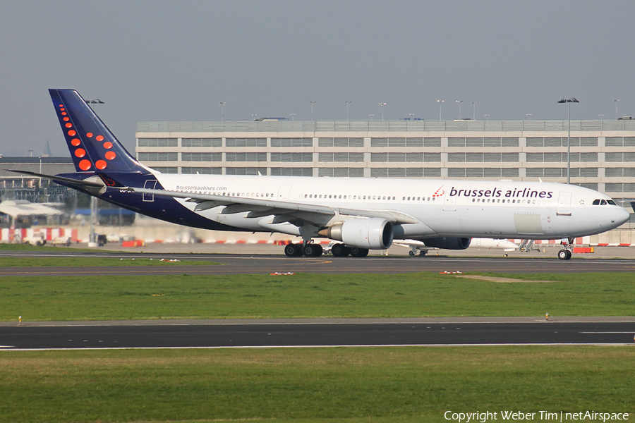 Brussels Airlines Airbus A330-301 (OO-SFM) | Photo 108034