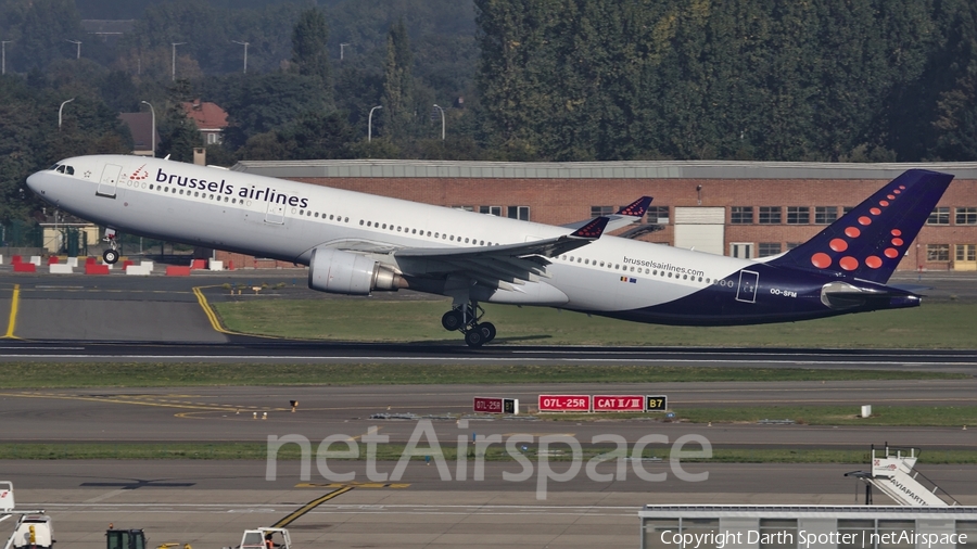 Brussels Airlines Airbus A330-301 (OO-SFM) | Photo 232571