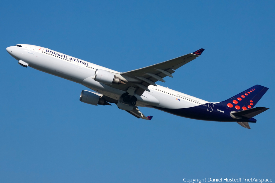 Brussels Airlines Airbus A330-301 (OO-SFM) | Photo 614006