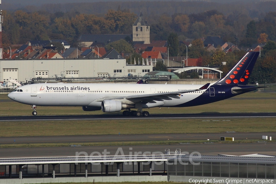 Brussels Airlines Airbus A330-301 (OO-SFN) | Photo 129737