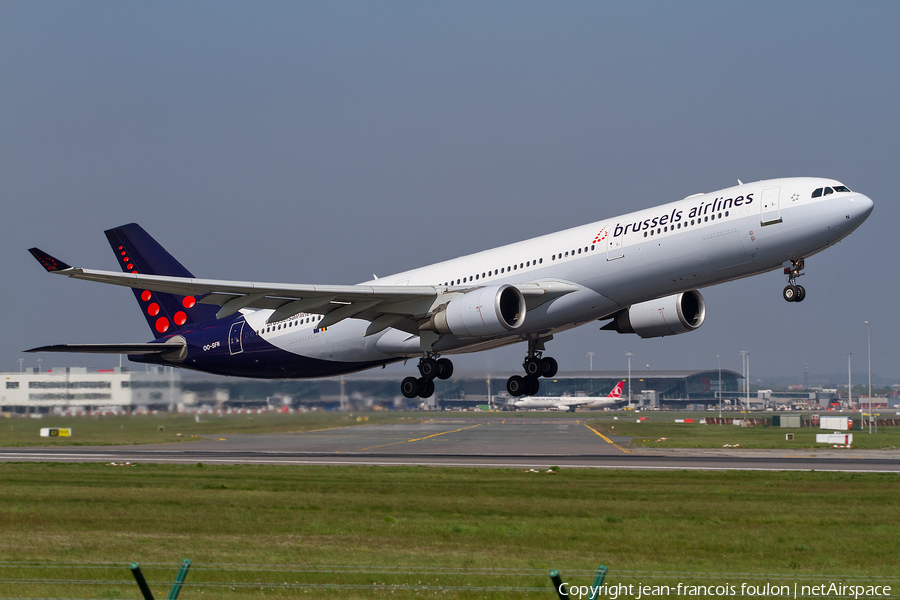 Brussels Airlines Airbus A330-301 (OO-SFN) | Photo 248254