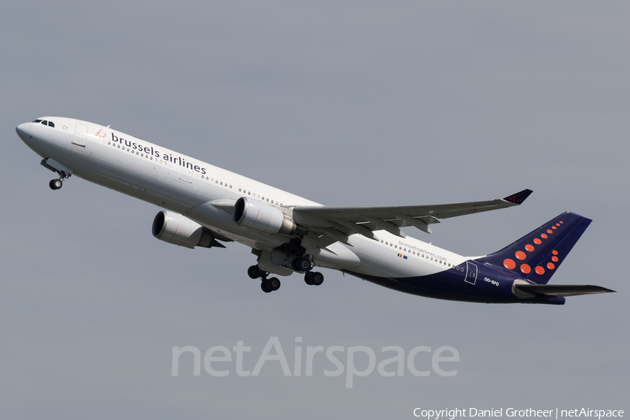 Brussels Airlines Airbus A330-301 (OO-SFO) | Photo 165805