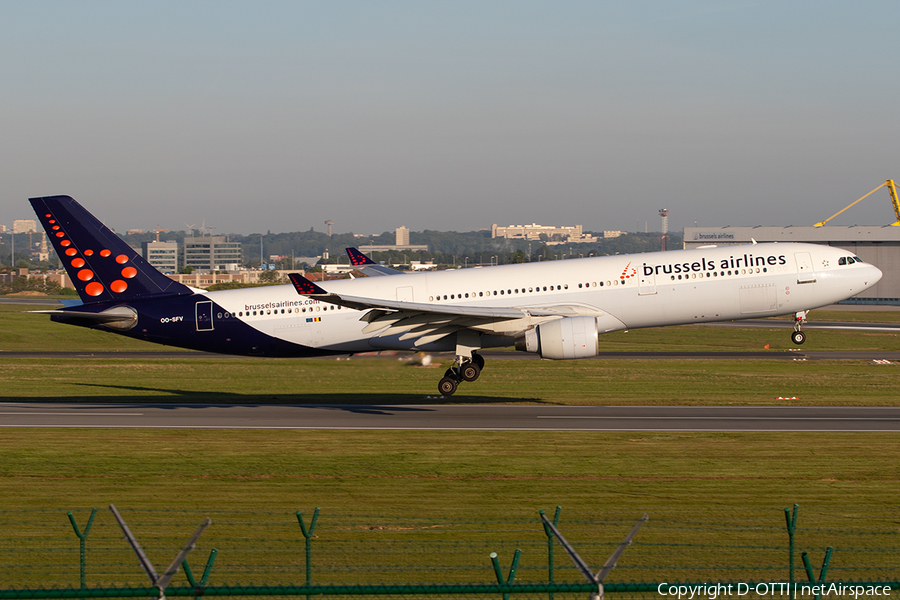 Brussels Airlines Airbus A330-322 (OO-SFV) | Photo 323545