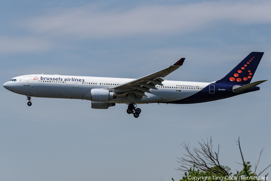 Brussels Airlines Airbus A330-322 (OO-SFV) | Photo 296940