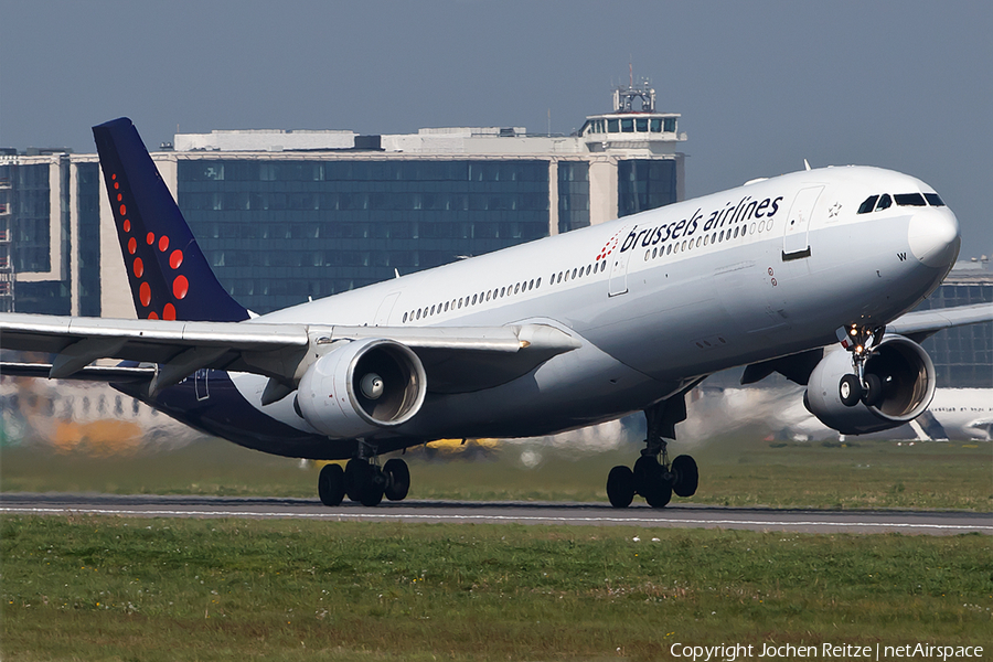 Brussels Airlines Airbus A330-322 (OO-SFW) | Photo 160778