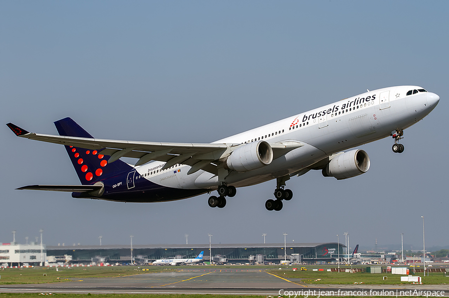 Brussels Airlines Airbus A330-223 (OO-SFY) | Photo 161399