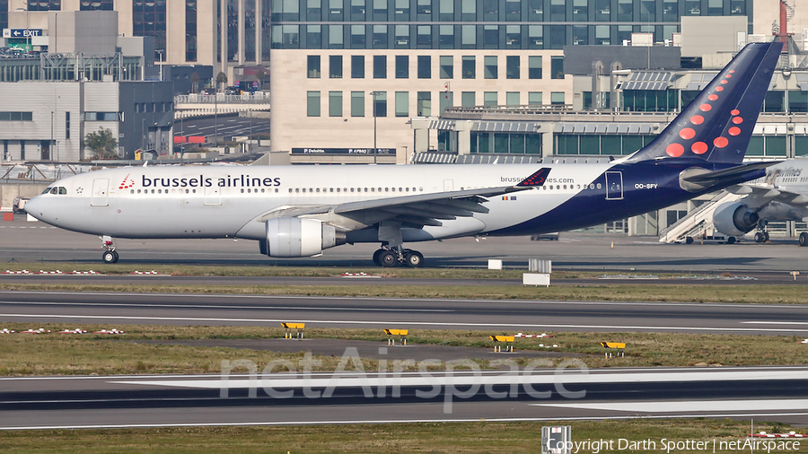 Brussels Airlines Airbus A330-223 (OO-SFY) | Photo 356588