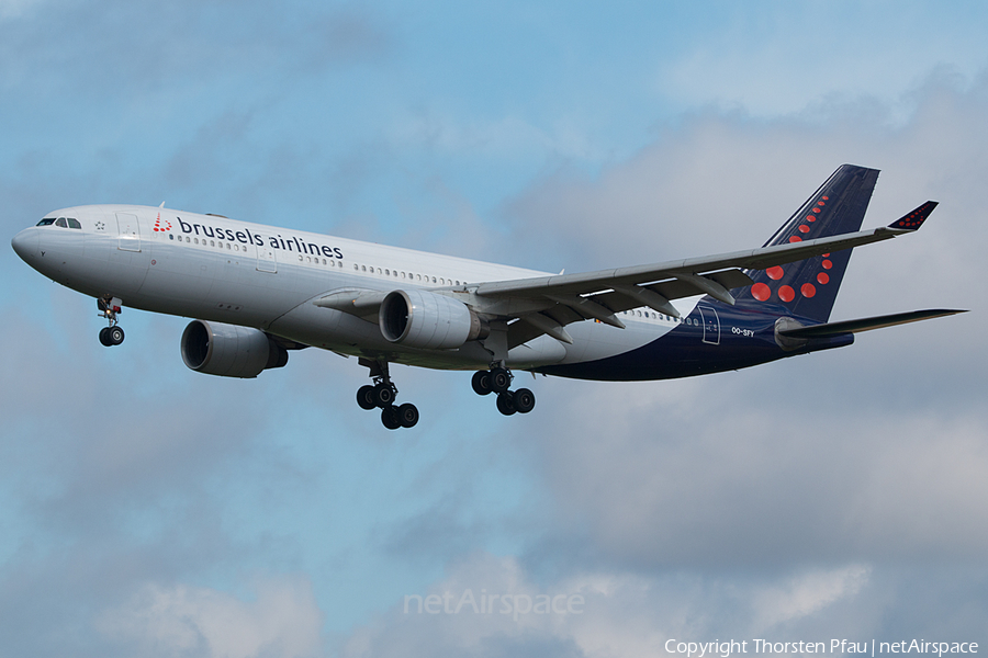 Brussels Airlines Airbus A330-223 (OO-SFY) | Photo 62976