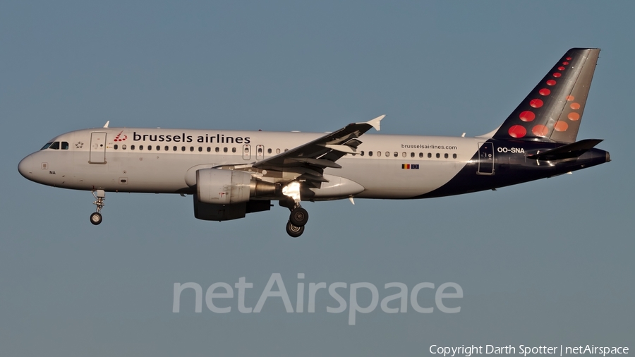 Brussels Airlines Airbus A320-214 (OO-SNA) | Photo 233768