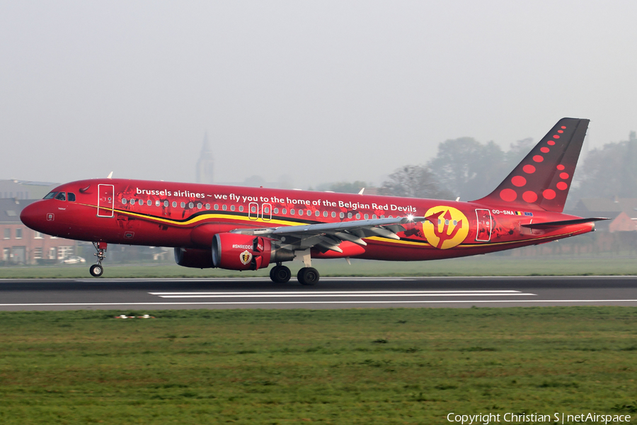 Brussels Airlines Airbus A320-214 (OO-SNA) | Photo 239549