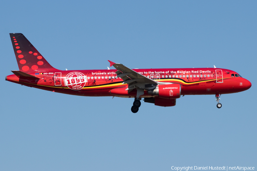 Brussels Airlines Airbus A320-214 (OO-SNA) | Photo 518556