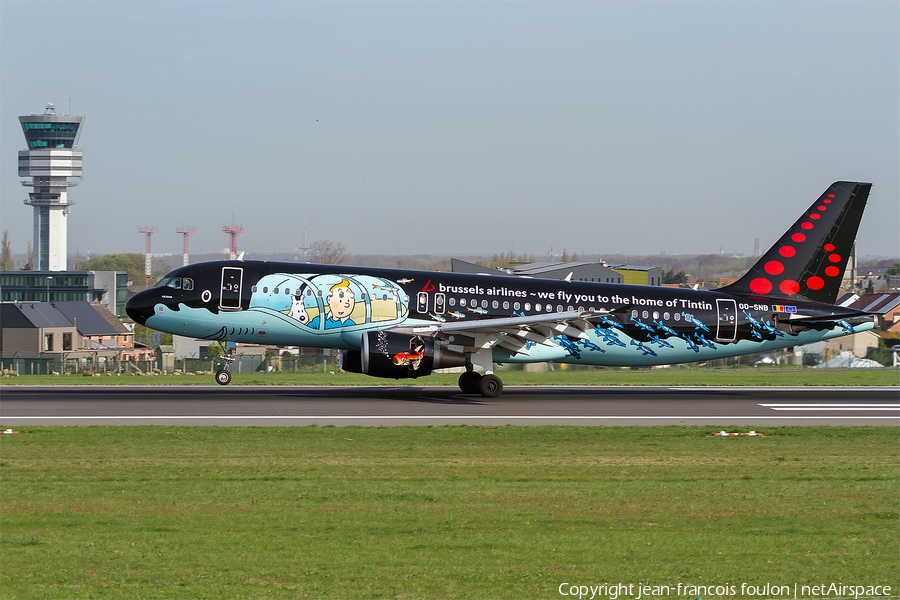 Brussels Airlines Airbus A320-214 (OO-SNB) | Photo 238631