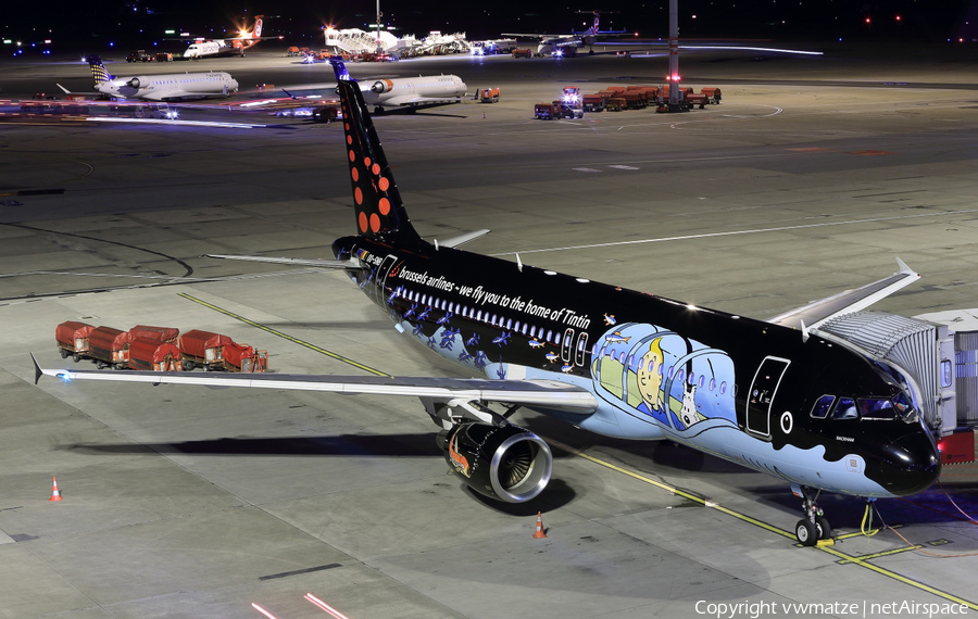Brussels Airlines Airbus A320-214 (OO-SNB) | Photo 130128