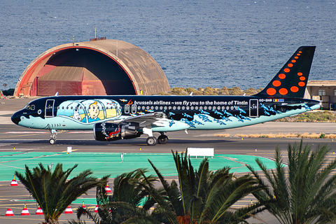 Brussels Airlines Airbus A320-214 (OO-SNB) at  Gran Canaria, Spain