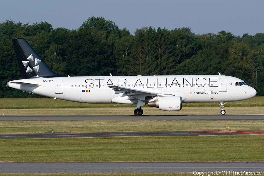 Brussels Airlines Airbus A320-214 (OO-SNC) | Photo 453465