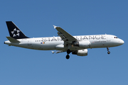 Brussels Airlines Airbus A320-214 (OO-SNC) at  London - Heathrow, United Kingdom
