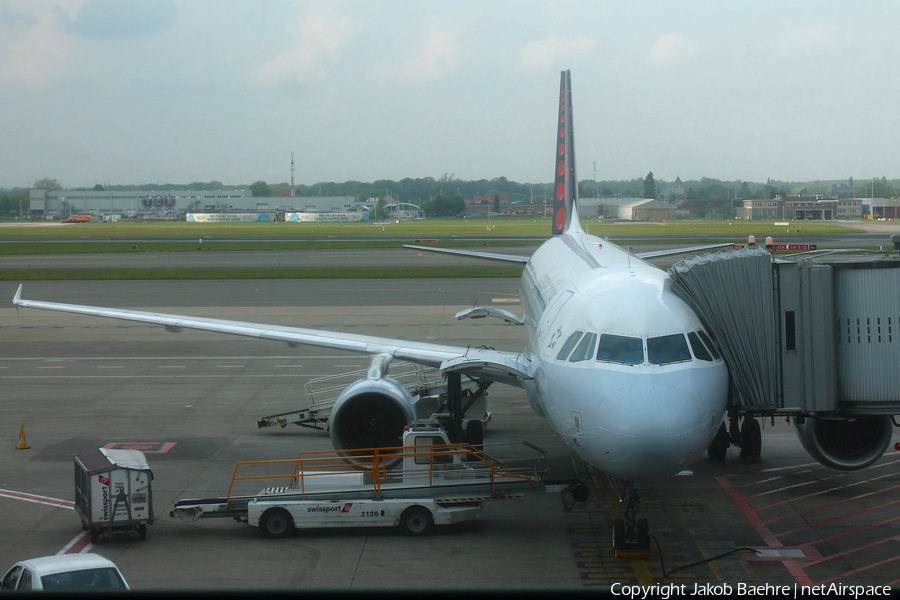 Brussels Airlines Airbus A320-214 (OO-SND) | Photo 161693
