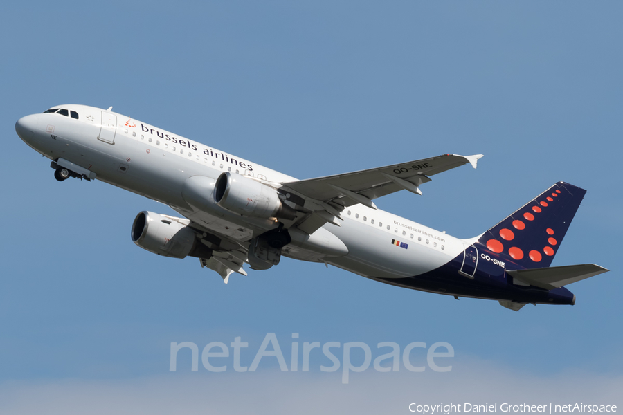 Brussels Airlines Airbus A320-214 (OO-SNE) | Photo 165803