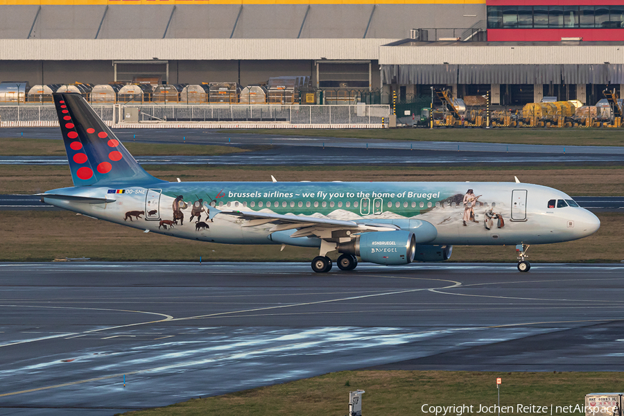 Brussels Airlines Airbus A320-214 (OO-SNE) | Photo 366060