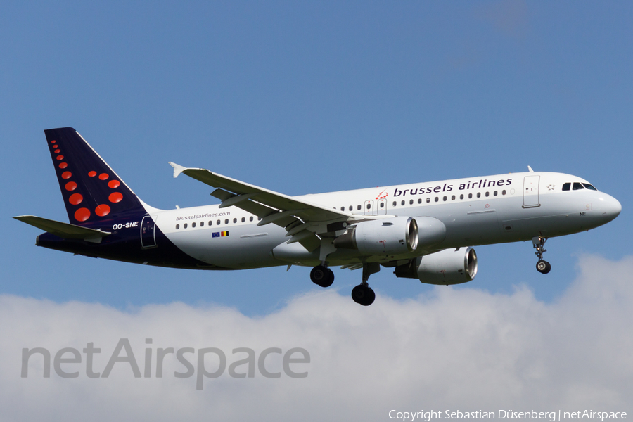 Brussels Airlines Airbus A320-214 (OO-SNE) | Photo 116840