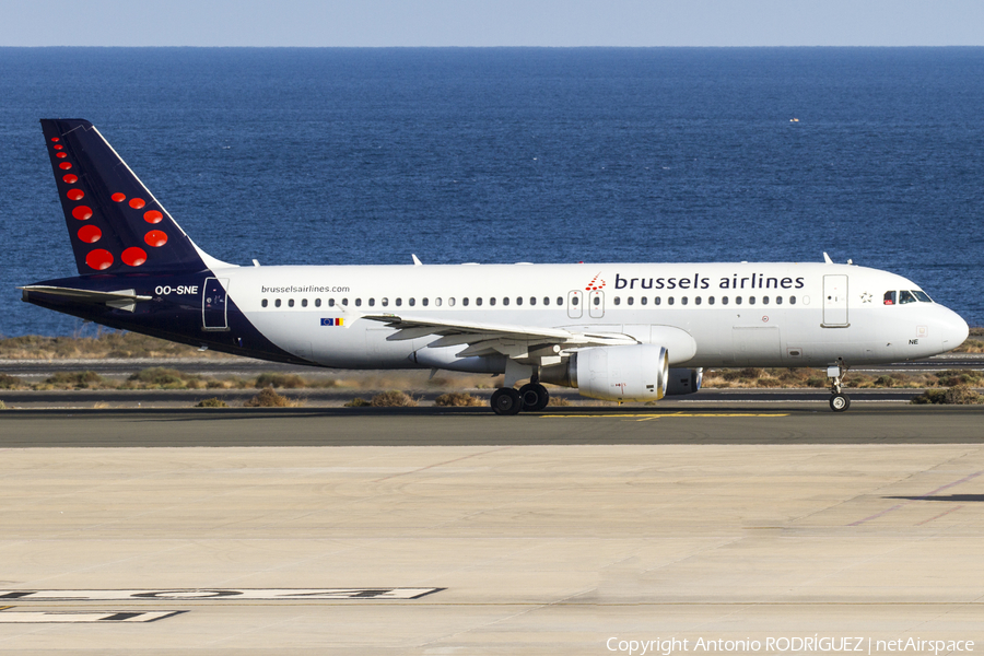 Brussels Airlines Airbus A320-214 (OO-SNE) | Photo 199024