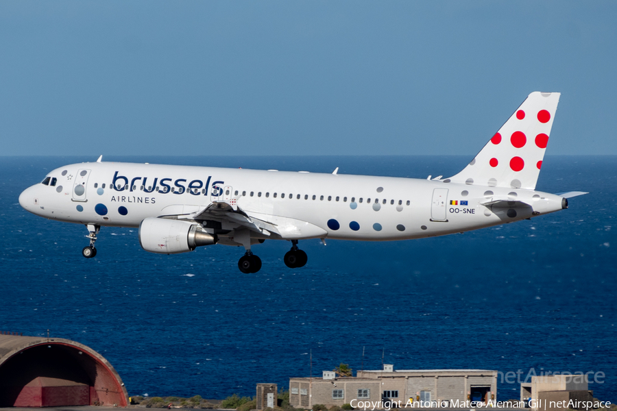 Brussels Airlines Airbus A320-214 (OO-SNE) | Photo 626382