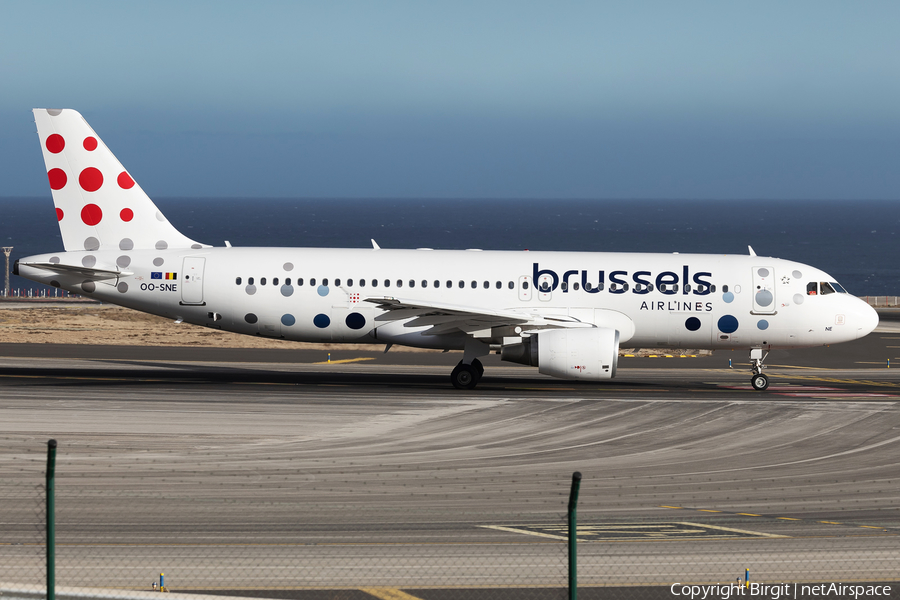 Brussels Airlines Airbus A320-214 (OO-SNE) | Photo 617763