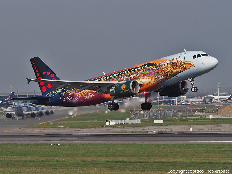 Brussels Airlines Airbus A320-214 (OO-SNF) | Photo 328027