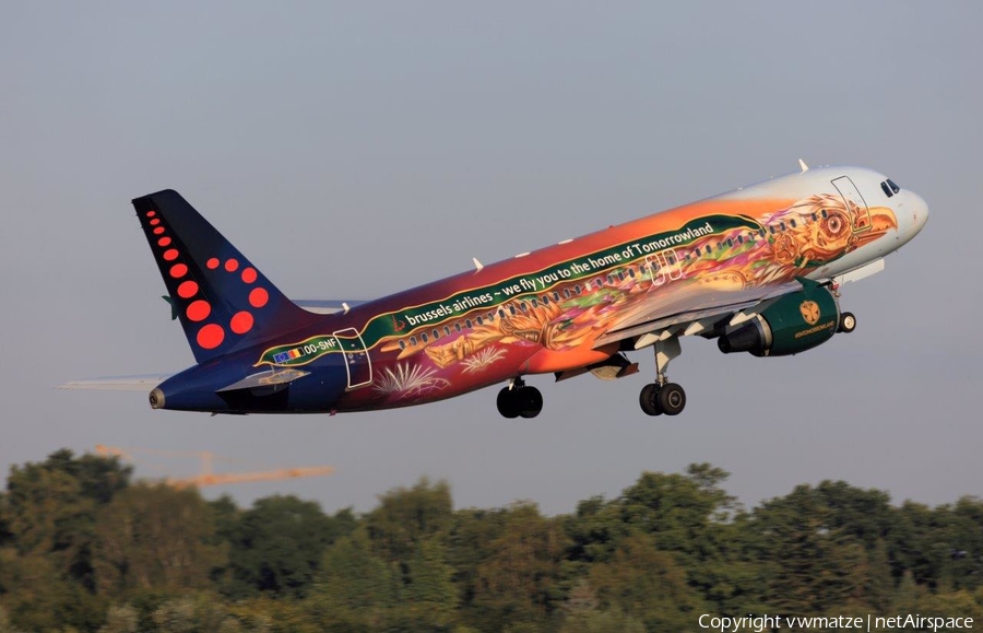 Brussels Airlines Airbus A320-214 (OO-SNF) | Photo 186503
