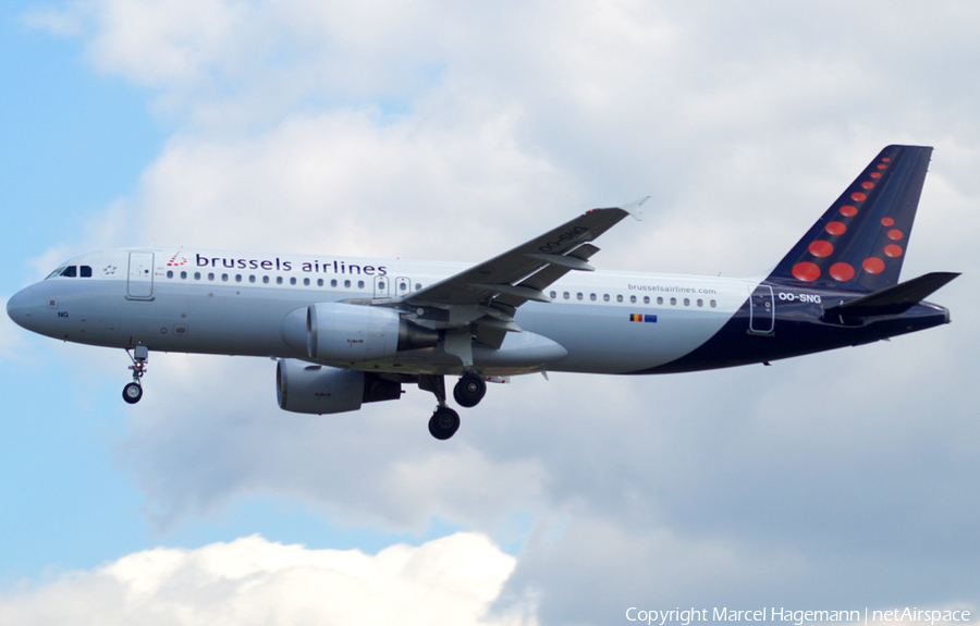 Brussels Airlines Airbus A320-214 (OO-SNG) | Photo 123352