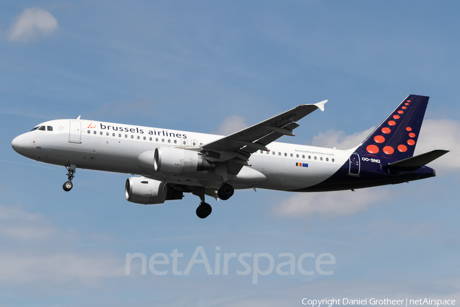 Brussels Airlines Airbus A320-214 (OO-SNG) | Photo 165828
