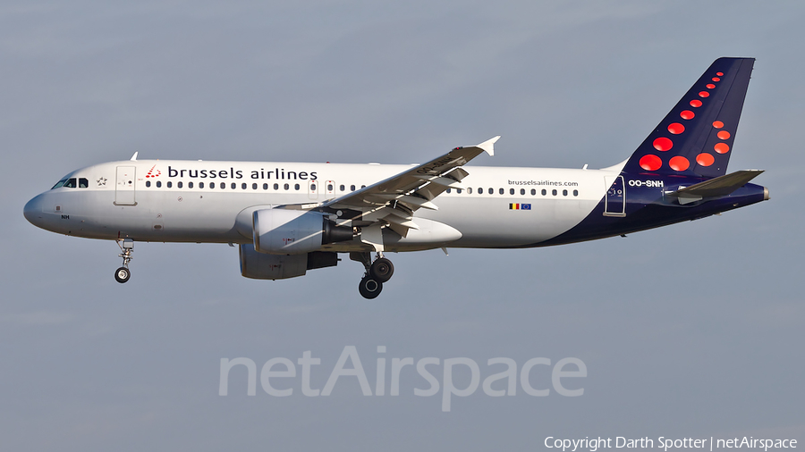 Brussels Airlines Airbus A320-214 (OO-SNH) | Photo 356604