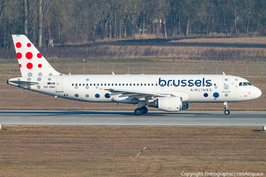 Brussels Airlines Airbus A320-214 (OO-SNH) | Photo 674351