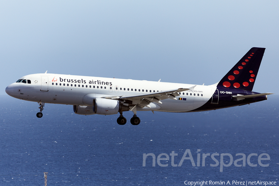 Brussels Airlines Airbus A320-214 (OO-SNH) | Photo 466177