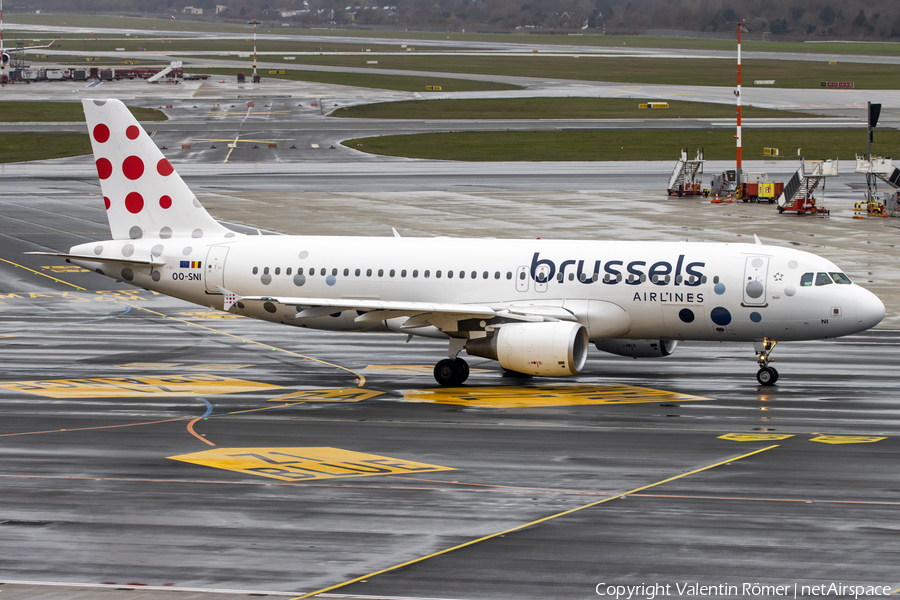 Brussels Airlines Airbus A320-214 (OO-SNI) | Photo 545422