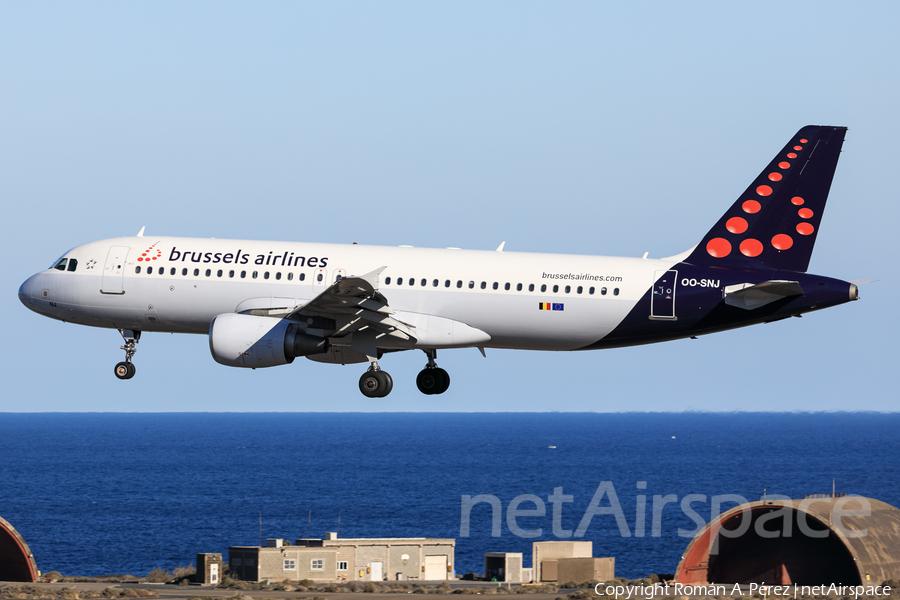 Brussels Airlines Airbus A320-214 (OO-SNJ) | Photo 482062