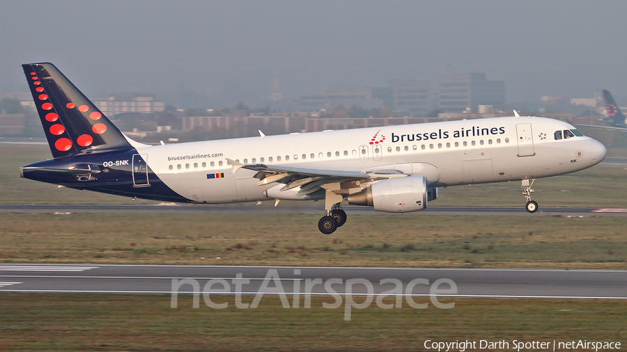 Brussels Airlines Airbus A320-214 (OO-SNK) | Photo 356606