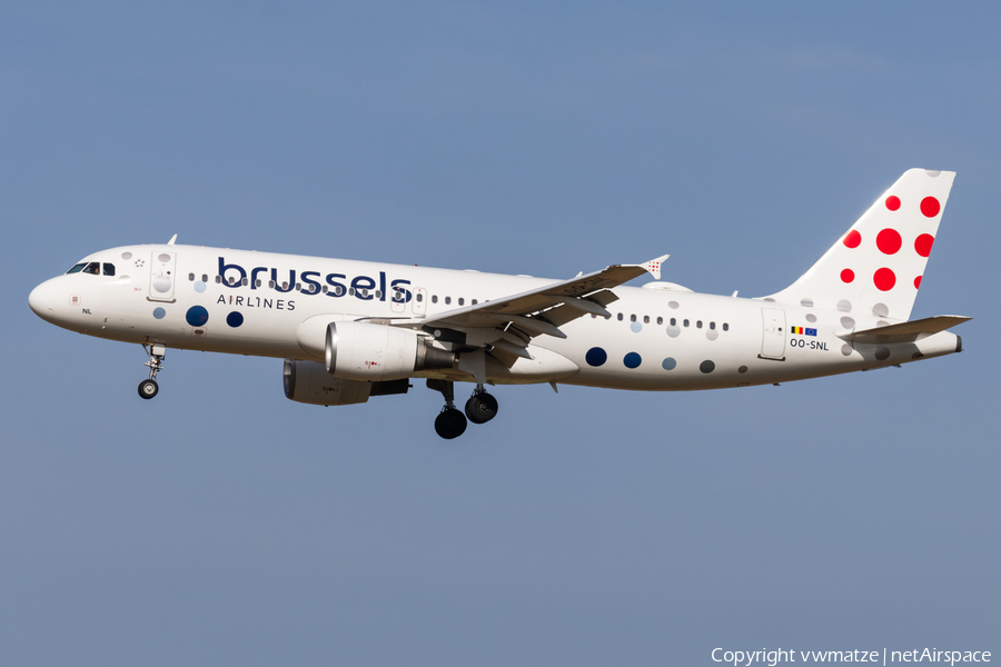 Brussels Airlines Airbus A320-214 (OO-SNL) | Photo 593863