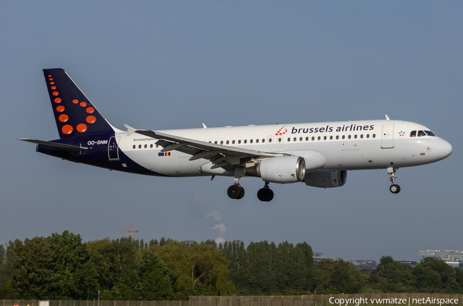 Brussels Airlines Airbus A320-214 (OO-SNM) | Photo 573049