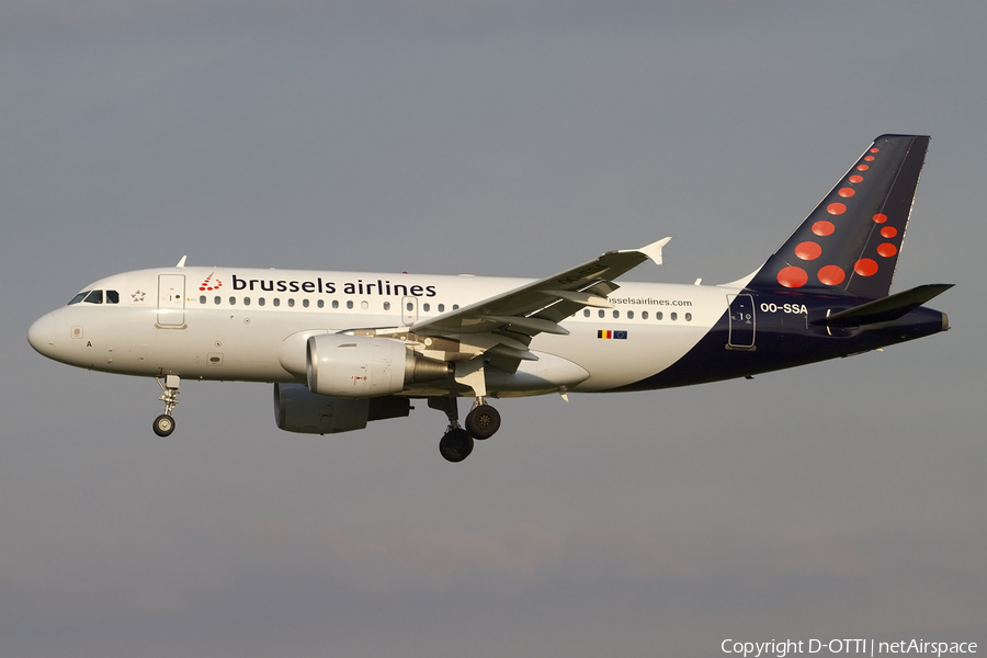 Brussels Airlines Airbus A319-111 (OO-SSA) | Photo 437915