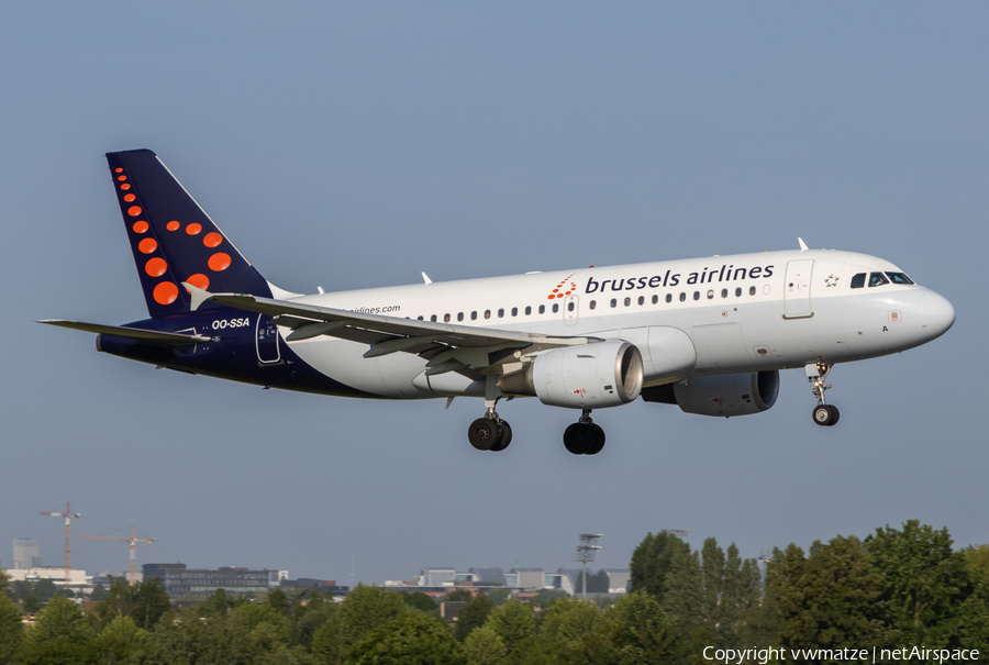 Brussels Airlines Airbus A319-111 (OO-SSA) | Photo 573050