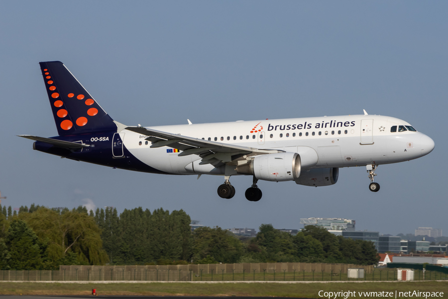 Brussels Airlines Airbus A319-111 (OO-SSA) | Photo 573051