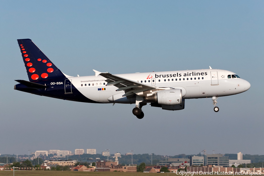 Brussels Airlines Airbus A319-111 (OO-SSA) | Photo 646565