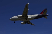 Brussels Airlines Airbus A319-111 (OO-SSB) at  Porto, Portugal