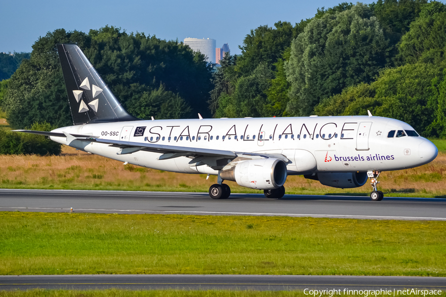 Brussels Airlines Airbus A319-112 (OO-SSC) | Photo 482650