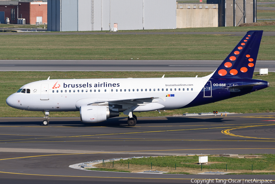 Brussels Airlines Airbus A319-111 (OO-SSE) | Photo 546912