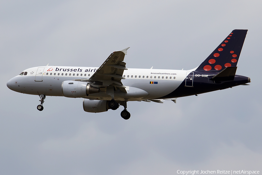 Brussels Airlines Airbus A319-111 (OO-SSE) | Photo 80023