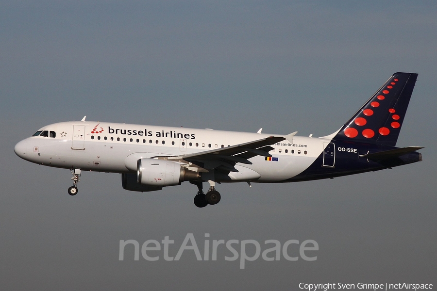 Brussels Airlines Airbus A319-111 (OO-SSE) | Photo 295032